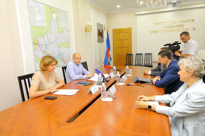 Областные парламентарии прорабатывают механизмы предоставления льгот для пострадавших от наводнения совместно с УФНС